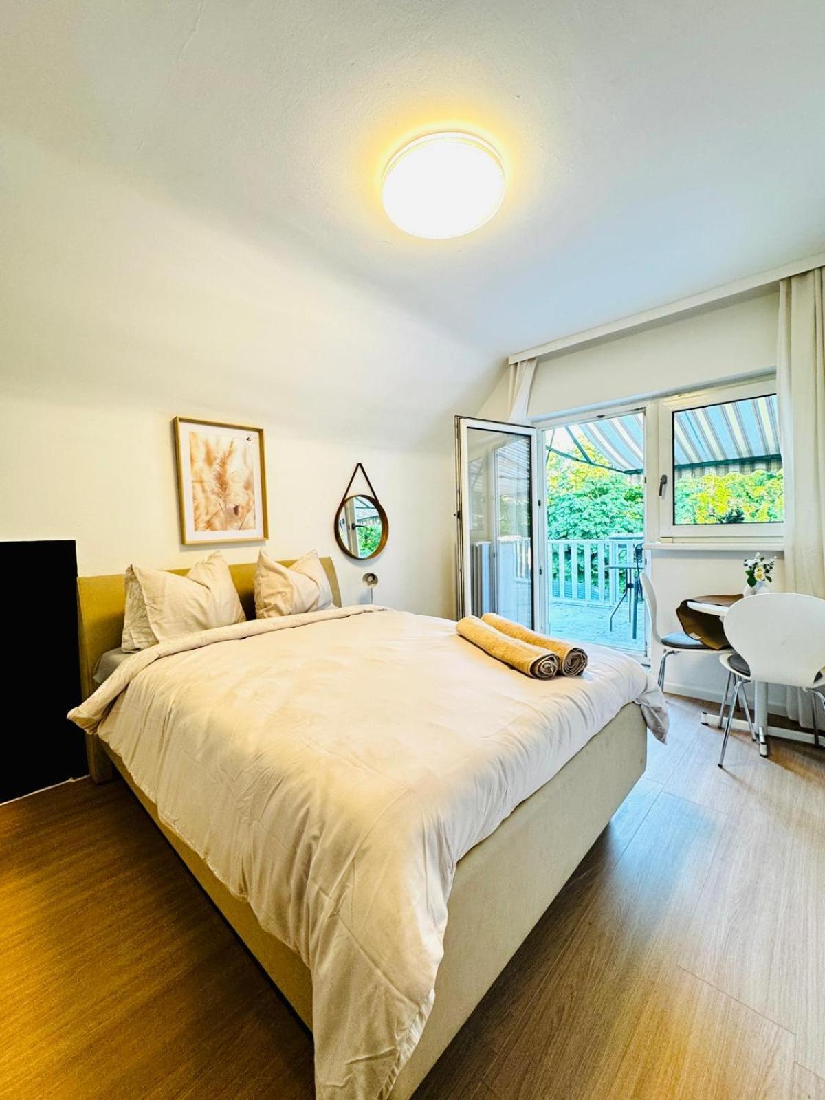 Spacious 6br Shared With Garden Near Danube For 16 Guests Apartamento *