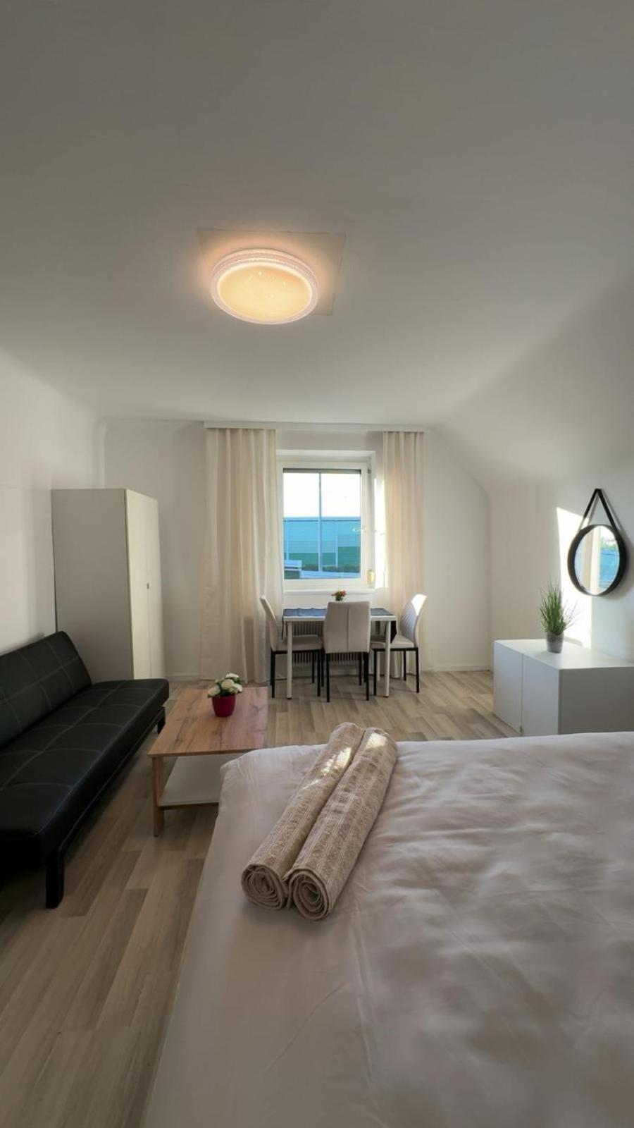 Apartamento Spacious 6br Shared With Garden Near Danube For 16 Guests