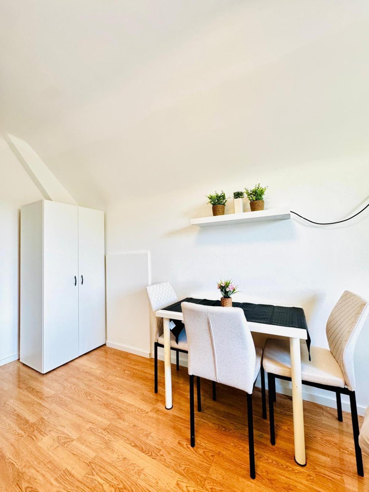 Apartamento Spacious 6br Shared With Garden Near Danube For 16 Guests *