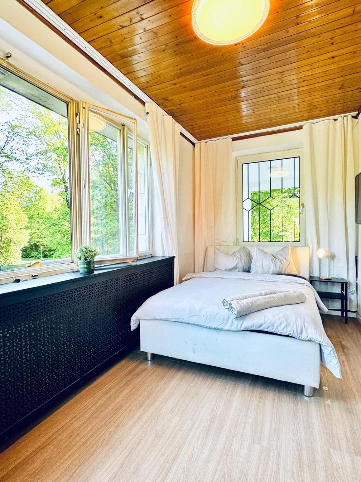 Spacious 6br Shared With Garden Near Danube For 16 Guests Apartamento Viena