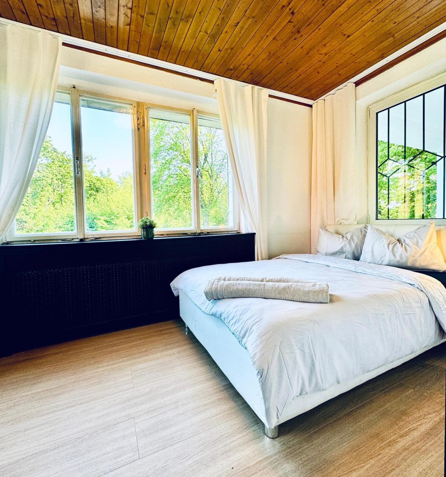 Apartamento Spacious 6br Shared With Garden Near Danube For 16 Guests *